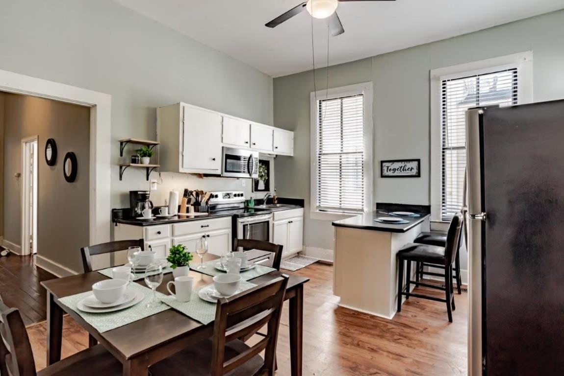 Mins From Downtown & Dining, Dauphin Darling 2 Apartment Mobile Exterior photo