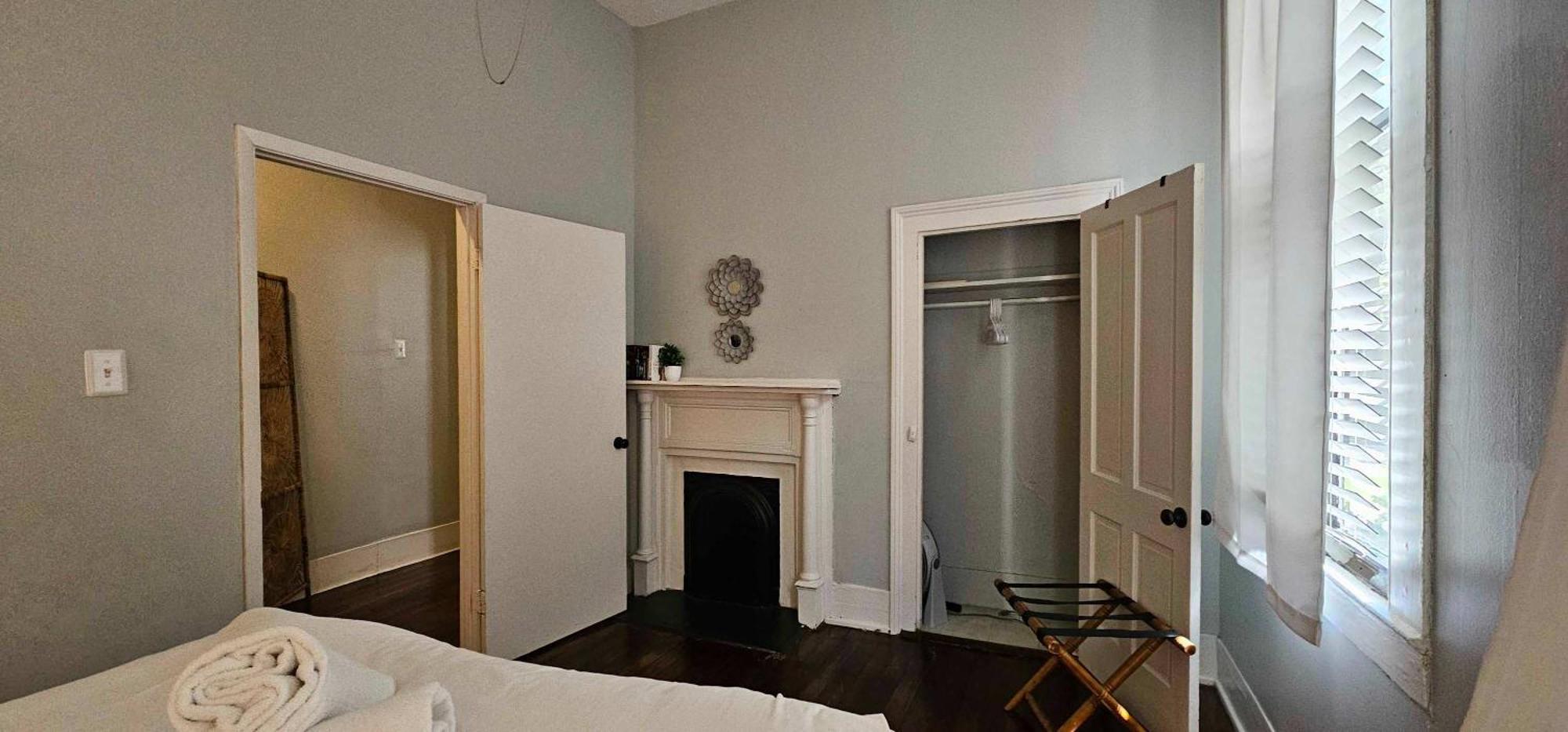 Mins From Downtown & Dining, Dauphin Darling 2 Apartment Mobile Exterior photo